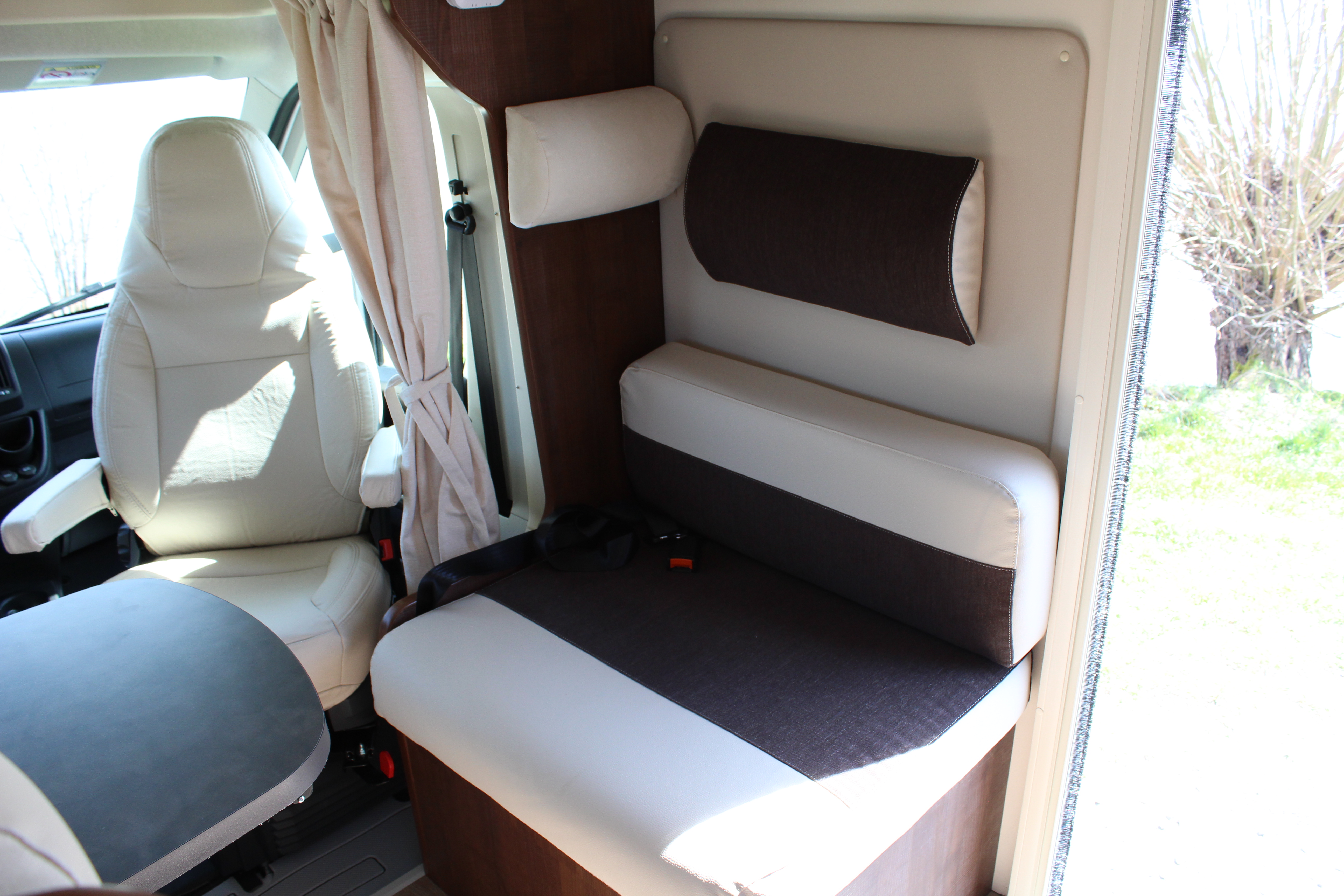 Camper Hugo - Frontansicht